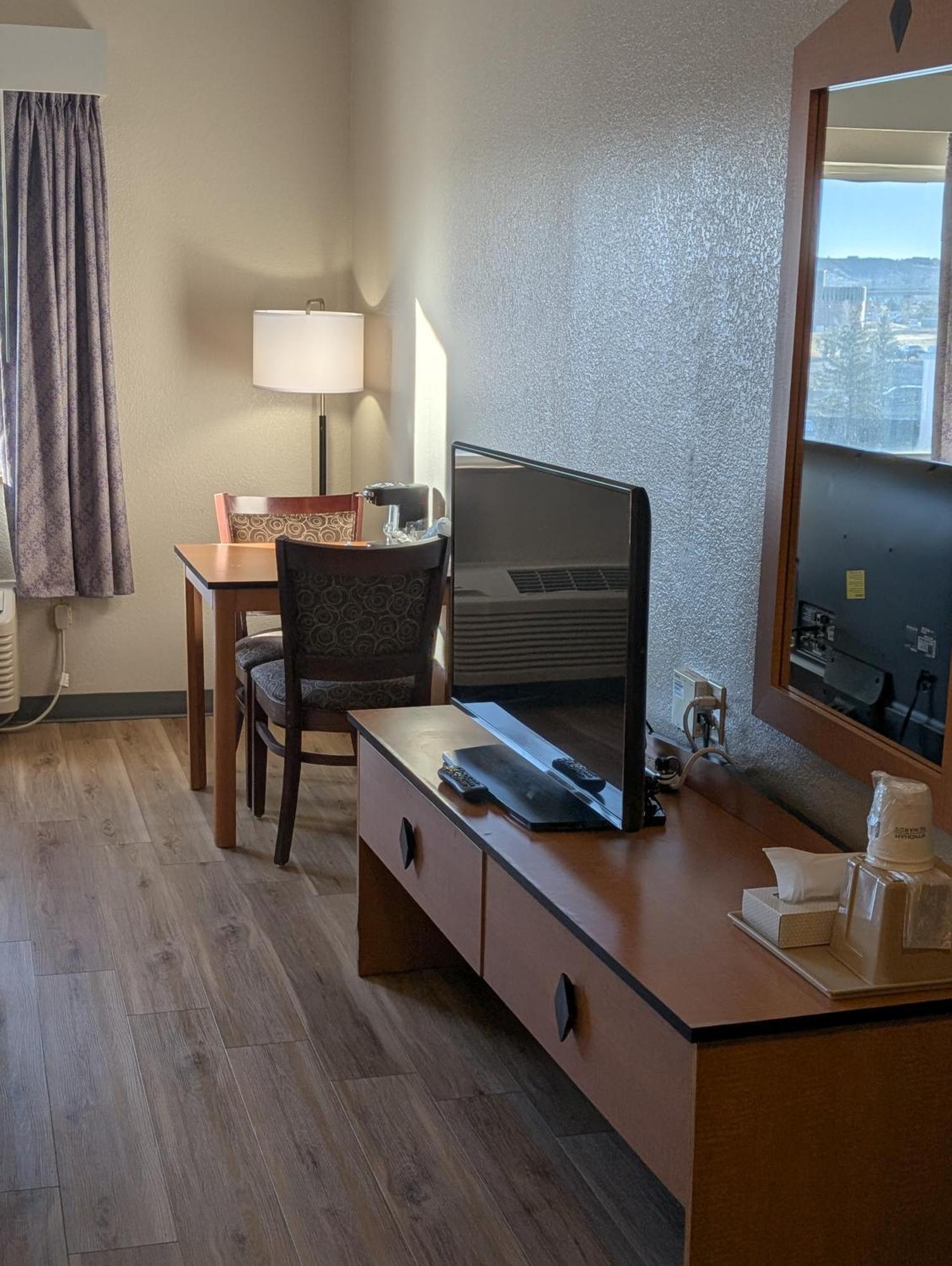 Days Inn & Suites By Wyndham Castle Rock Εξωτερικό φωτογραφία