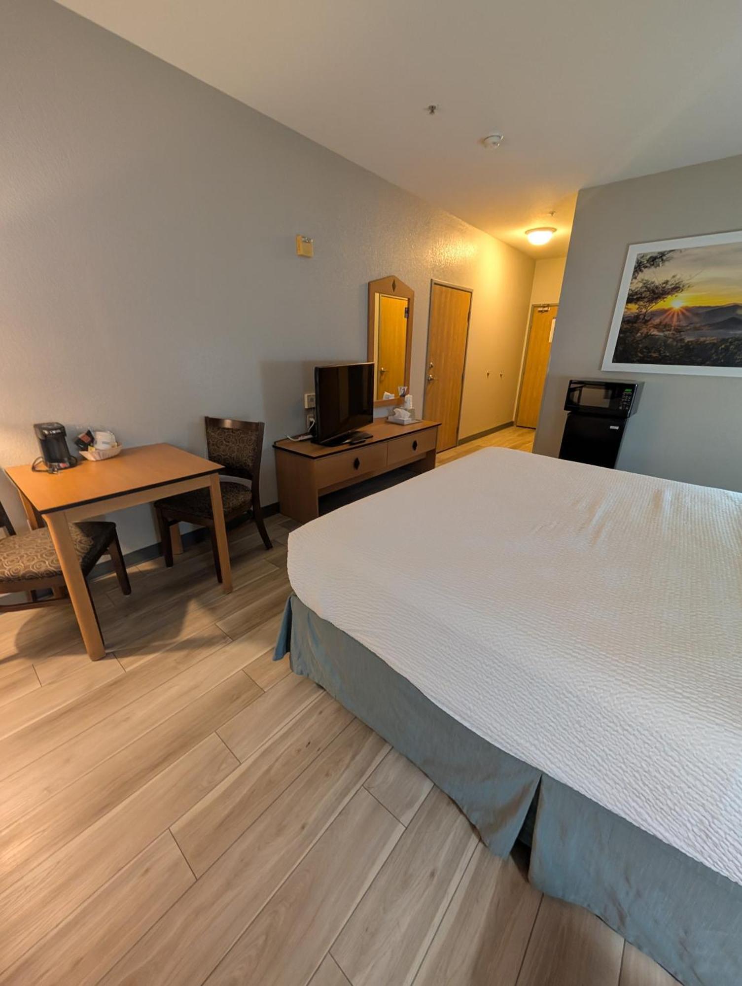 Days Inn & Suites By Wyndham Castle Rock Εξωτερικό φωτογραφία