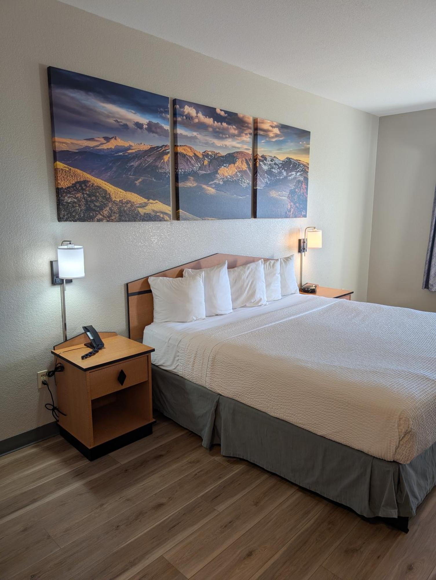 Days Inn & Suites By Wyndham Castle Rock Εξωτερικό φωτογραφία