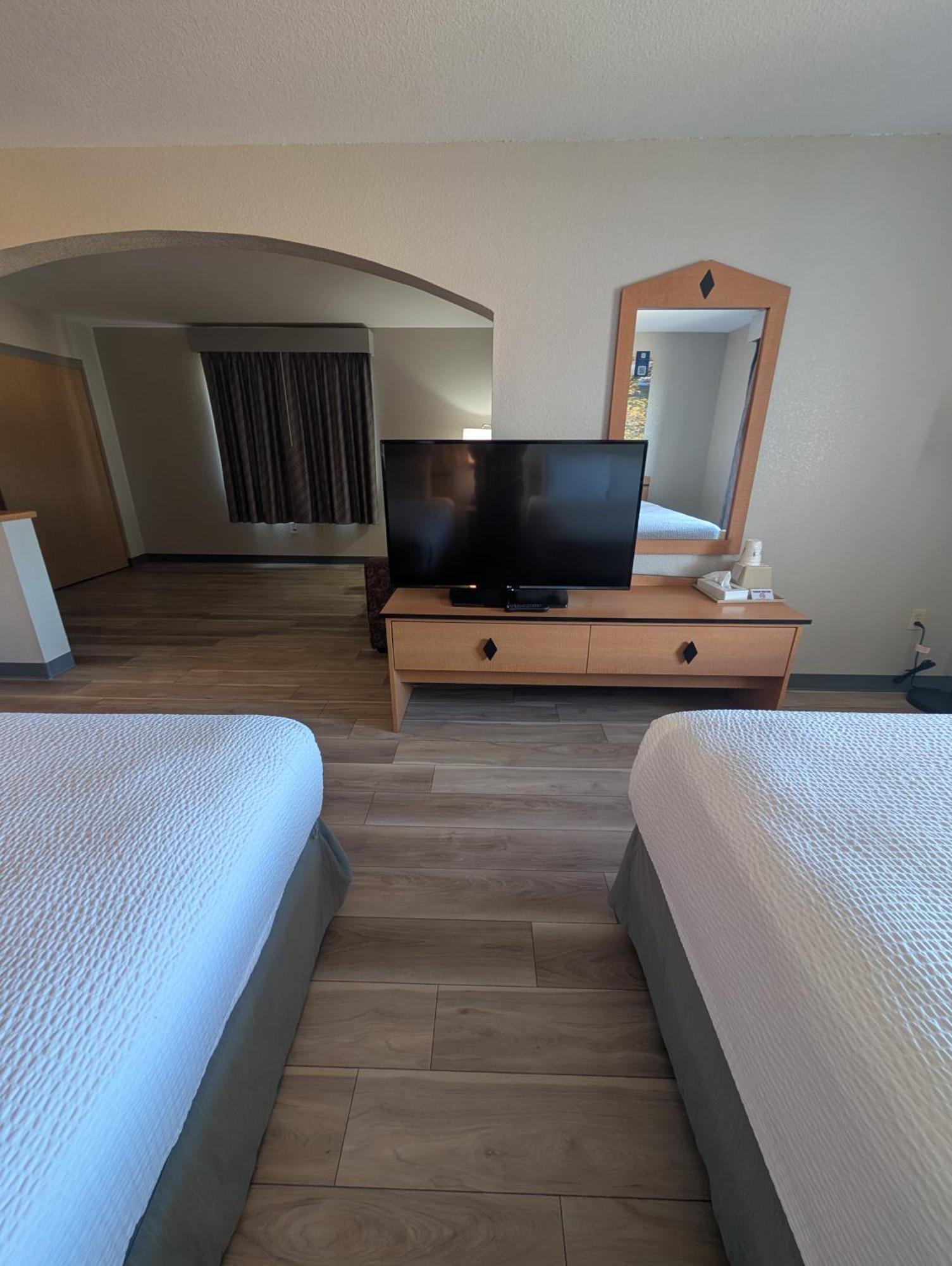 Days Inn & Suites By Wyndham Castle Rock Εξωτερικό φωτογραφία