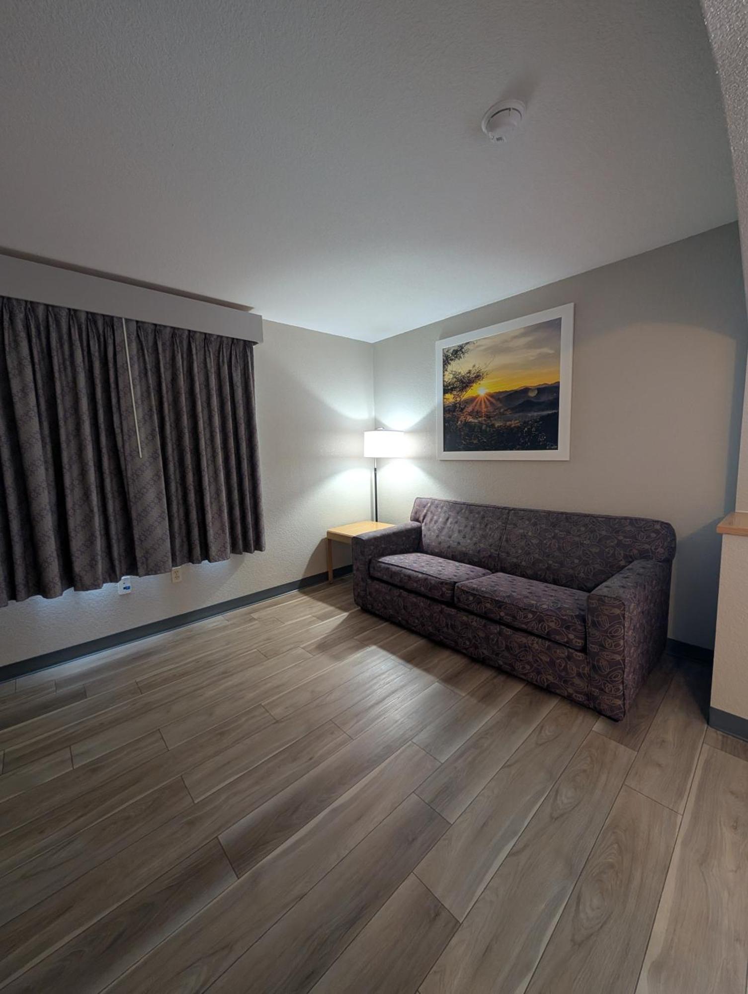 Days Inn & Suites By Wyndham Castle Rock Εξωτερικό φωτογραφία
